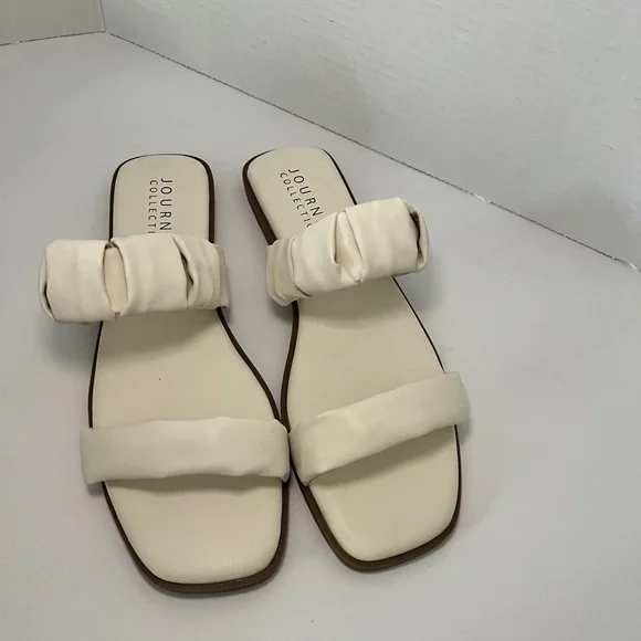 Journee Collection Cream Sandals with Wide Straps - Picture 3 of 7